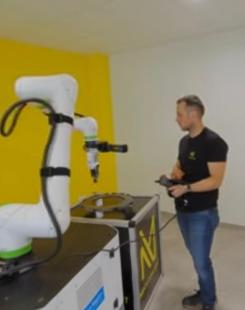 roboticien